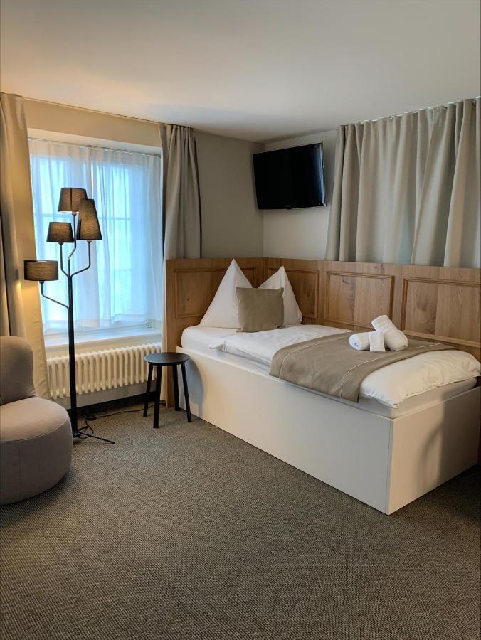 Hotel Engel Am Bahnhof Wädenswil Eksteriør bilde