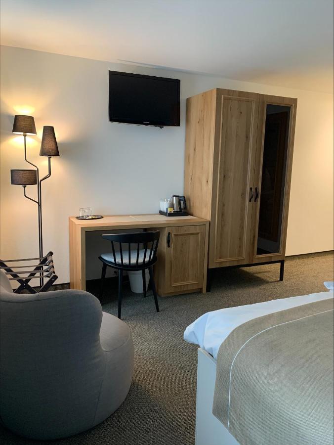Hotel Engel Am Bahnhof Wädenswil Eksteriør bilde